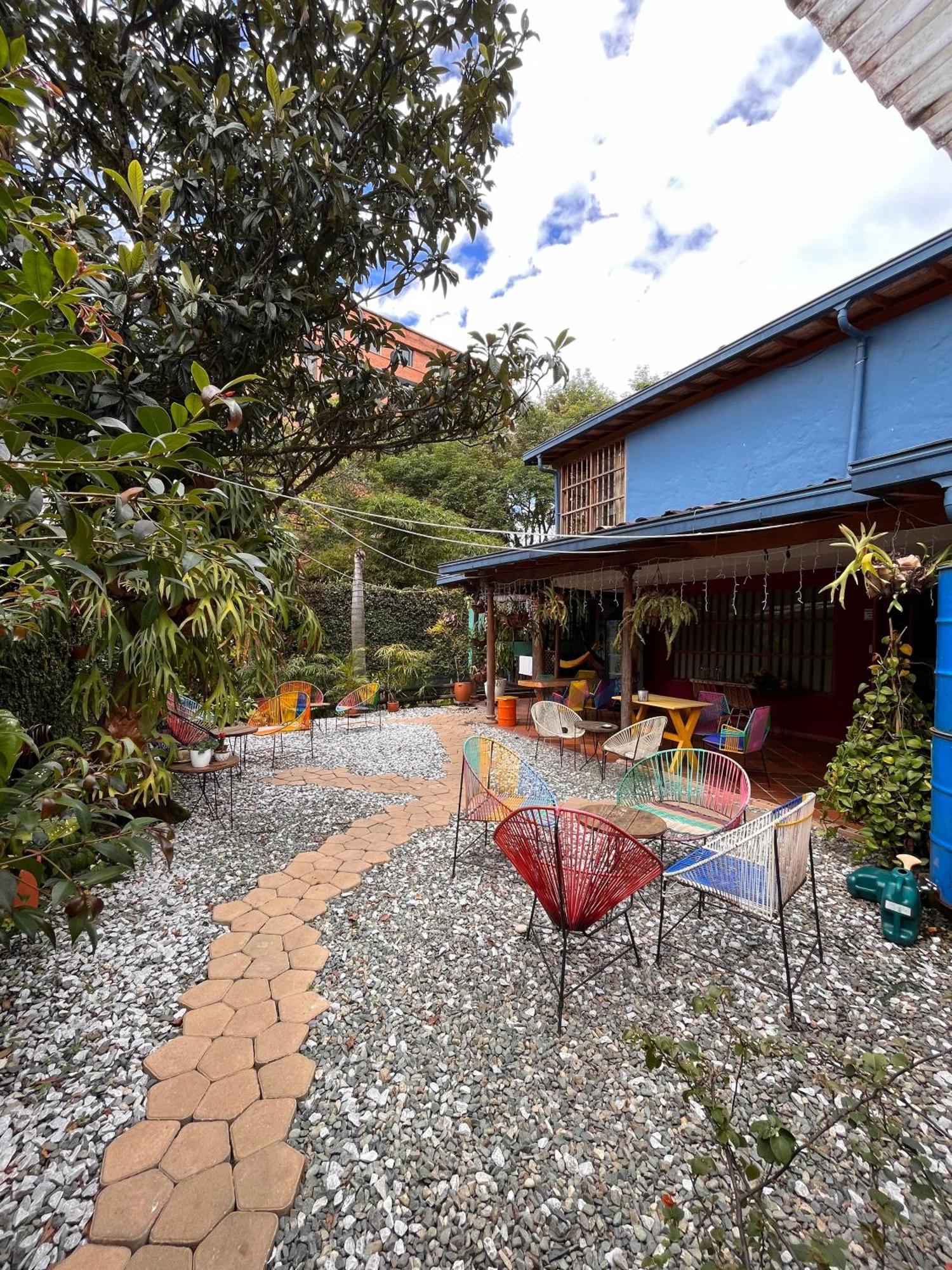 Yolo Hostel Medellin Exterior photo